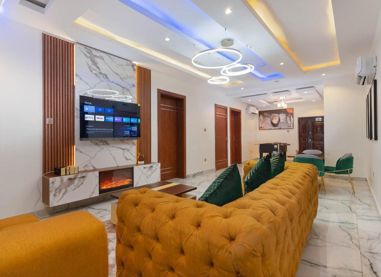 God'S Touch Apartments Remi Fani Kayode Gra. Ikeja Buitenkant foto