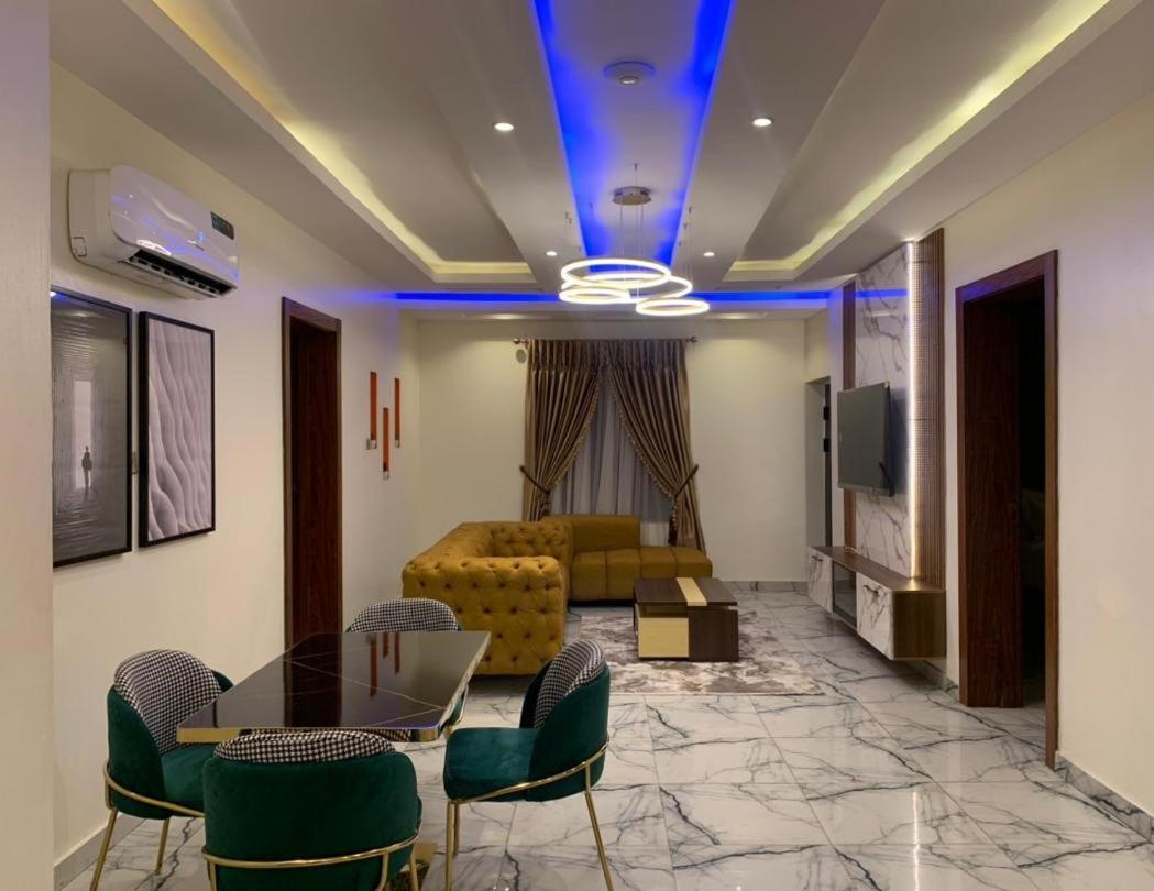God'S Touch Apartments Remi Fani Kayode Gra. Ikeja Buitenkant foto