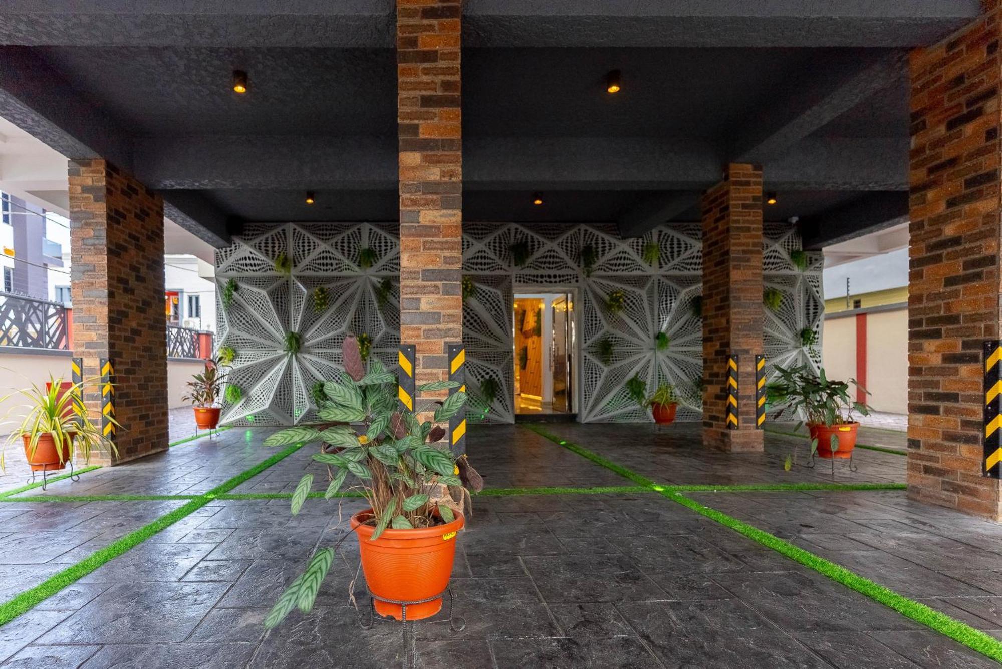 God'S Touch Apartments Remi Fani Kayode Gra. Ikeja Buitenkant foto