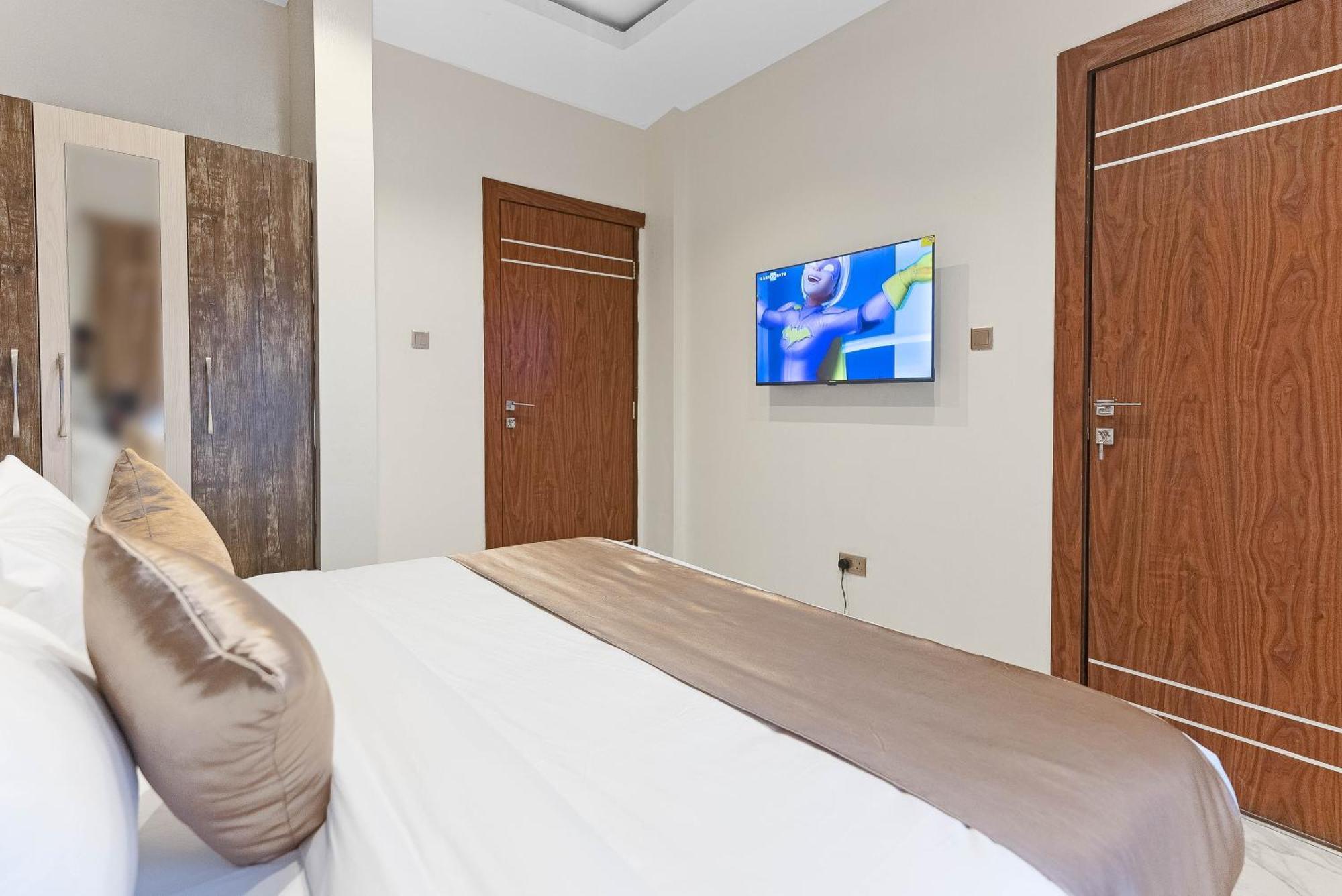 God'S Touch Apartments Remi Fani Kayode Gra. Ikeja Buitenkant foto